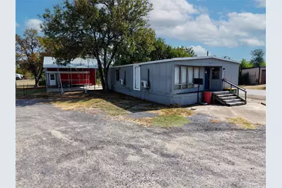 225 Main Street, Normangee, TX 77871 - Photo 4