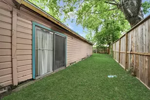 3735 Rio Vista St, Houston, TX 77021 - Photo 6