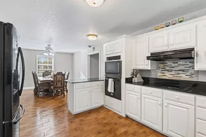 8592 Creek Road, Orange, TX 77630 - Photo 6