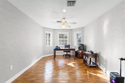 8592 Creek Road, Orange, TX 77630 - Photo 14