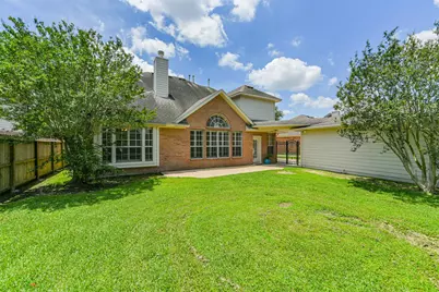 3223 Pleasant Cove Court, Houston, TX 77059 - Photo 30