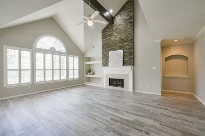 3223 Pleasant Cove Court, Houston, TX 77059 - Photo 8