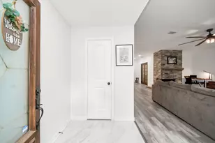 4005 Spring Meadow Dr, Pearland, TX 77584 - Photo 4