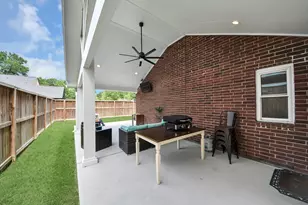4005 Spring Meadow Dr, Pearland, TX 77584 - Photo 22