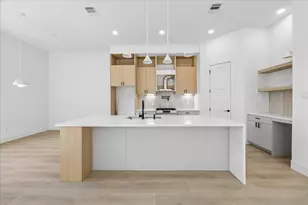 1421 E 36th St, Houston, TX 77022 - Photo 6