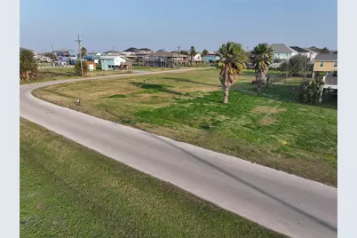 1354 Skyline Drive, Port Bolivar, TX 77650 - Photo 12