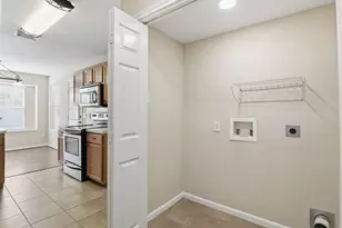 13669 Running Bear Dr, Willis, TX 77378 - Photo 22