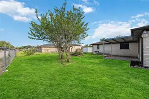 12703 Redfern Dr, Houston, TX 77048 - Photo 24