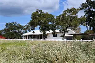 190 Private Road 408, Buffalo, TX 75831 - Photo 1