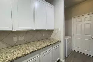 156 Camelot Pl Ct, Conroe, TX 77304 - Photo 12