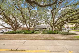 2739 Drexel Dr, Houston, TX 77027 - Photo 4