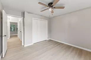 2521 Crosstimbers St, Huntsville, TX 77320 - Photo 10