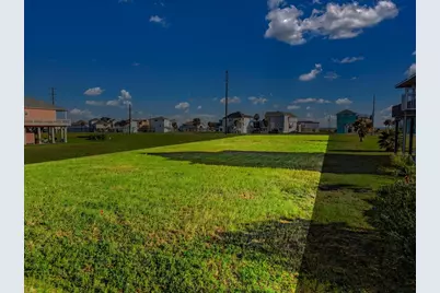 18703 Shaman Drive, Galveston, TX 77554 - Photo 10