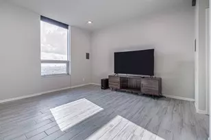 5100 San Felipe St, Houston, TX 77056 - Photo 14
