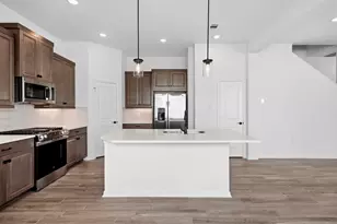 110 West Coralburst Loop, Montgomery, TX 77316 - Photo 4