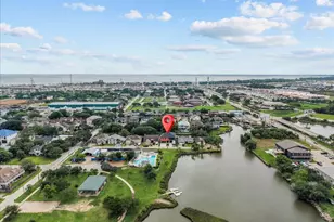 88 Bayou Ln, Kemah, TX 77565 - Photo 4