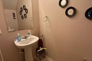 16435 Peyton Ridge Circle Circle, Houston, TX 77049 - Photo 8