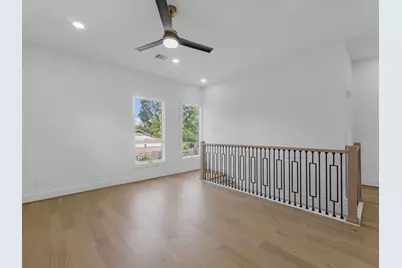 10514 Emnora Lane, Houston, TX 77043 - Photo 32