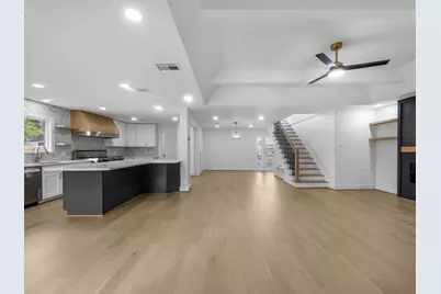 10514 Emnora Lane, Houston, TX 77043 - Photo 6