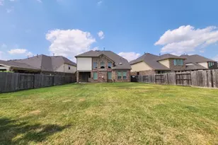 10551 Paula Bluff Ln, Cypress, TX 77433 - Photo 32