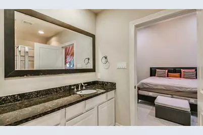 9607 Pemberton Trace, Houston, TX 77025 - Photo 8
