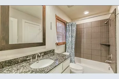 9607 Pemberton Trace, Houston, TX 77025 - Photo 12