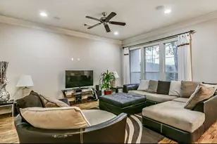 9607 Pemberton Trce, Houston, TX 77025 - Photo 2