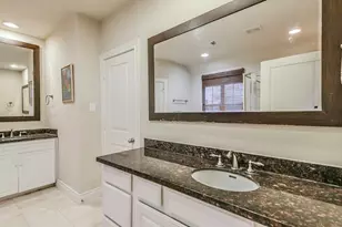 9607 Pemberton Trce, Houston, TX 77025 - Photo 10