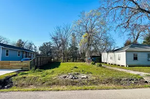 6610 Eastwood St, Houston, TX 77021 - Photo 2