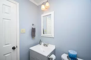 3814 St Michaels Ct, Sugar Land, TX 77479 - Photo 4