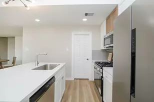 2713 Discovery Trails Ct, Conroe, TX 77301 - Photo 18