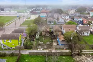 2806 Avenue L, Galveston, TX 77550 - Photo 32