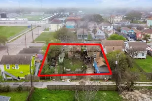 2806 Avenue L, Galveston, TX 77550 - Photo 2