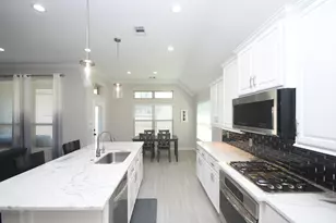 6304 Wood Creek Ln, League City, TX 77573 - Photo 34