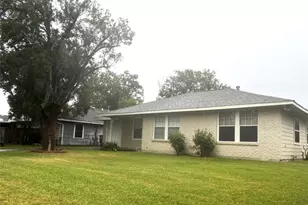 8625 Dunlap St, Houston, TX 77074 - Photo 2