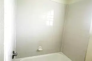 8625 Dunlap St, Houston, TX 77074 - Photo 10