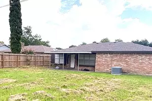 7943 Bunker Wood Ln, Houston, TX 77086 - Photo 18