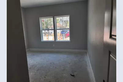 213 Adoue Avenue, Baytown, TX 77520 - Photo 4