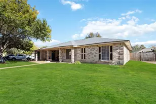 3811 Meadow Pl Dr, Houston, TX 77082 - Photo 2