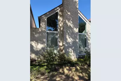 9590 Doliver Drive, Houston, TX 77063 - Photo 8