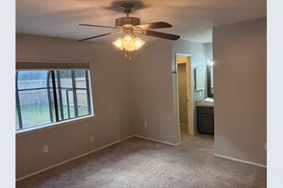 17 Capewood Court, The Woodlands, TX 77381 - Photo 8