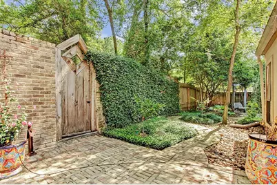 2607 Crossvine Circle, The Woodlands, TX 77380 - Photo 32