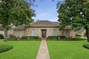 5515 Moss Glenn Ln, Houston, TX 77088 - Photo 2