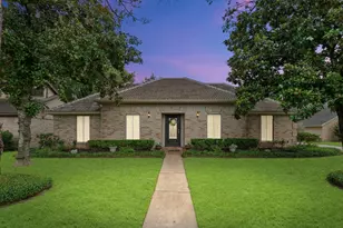 5515 Moss Glenn Ln, Houston, TX 77088 - Photo 1