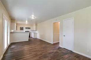 5755 Oakham St, Houston, TX 77085 - Photo 4