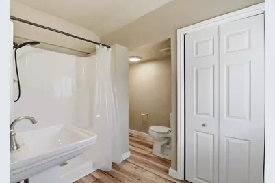 1109 E Walker Street, League City, TX 77573 - Photo 28