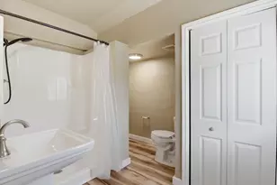 1109 E Walker St, League City, TX 77573 - Photo 28