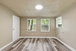 1109 E Walker St, League City, TX 77573 - Photo 22
