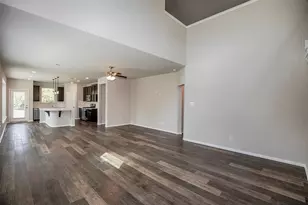 10642 Wagner St, Iowa Colony, TX 77583 - Photo 8