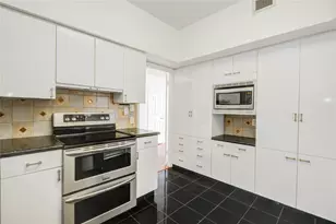 15 Greenway Plz, Houston, TX 77046 - Photo 22